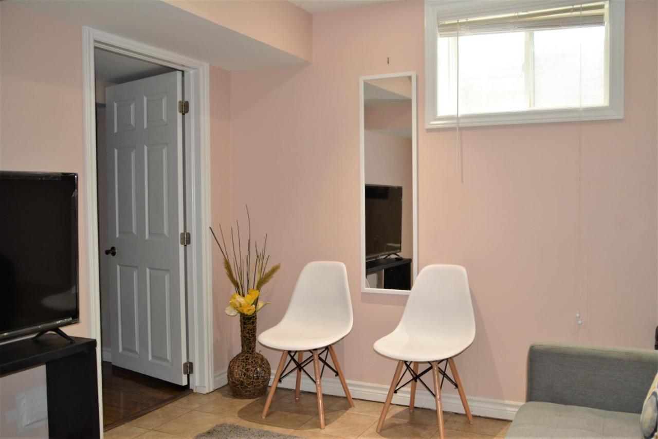 Beautiful And Spacious Basement Apartment Brampton Exterior photo