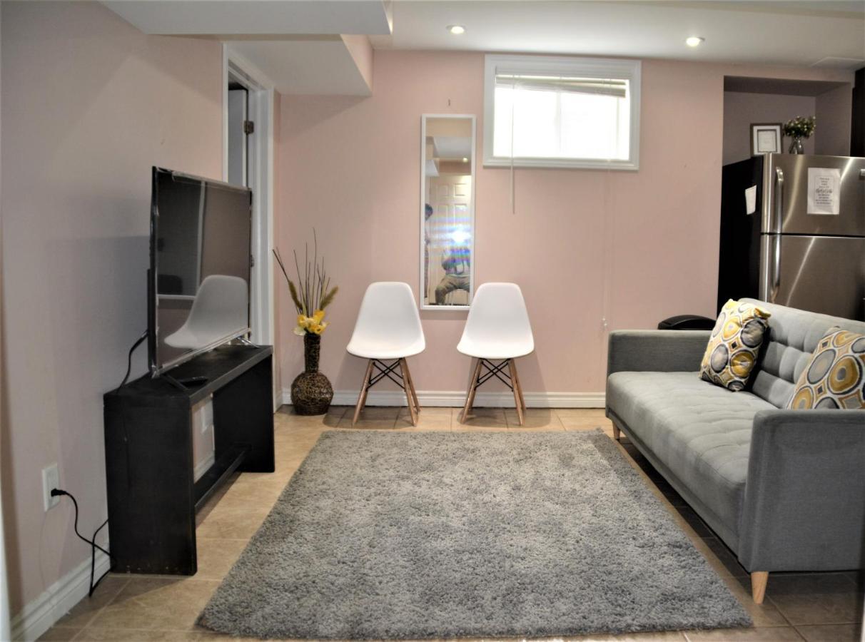 Beautiful And Spacious Basement Apartment Brampton Exterior photo
